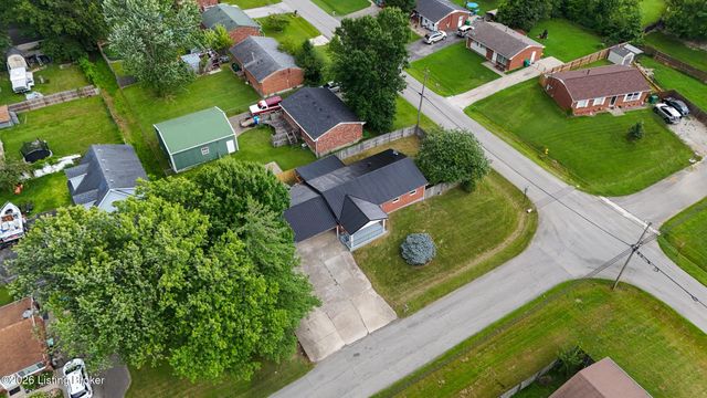 192 Strickland Way, Louisville, KY 40229