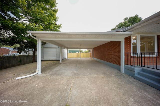192 Strickland Way, Louisville, KY 40229