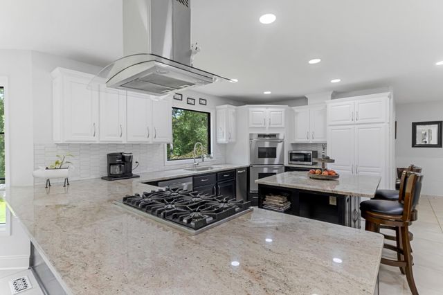 106 Riverbank Court, Moore, SC 29369