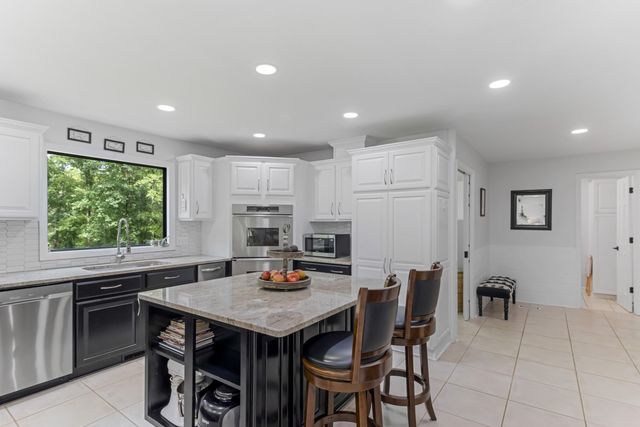 106 Riverbank Court, Moore, SC 29369