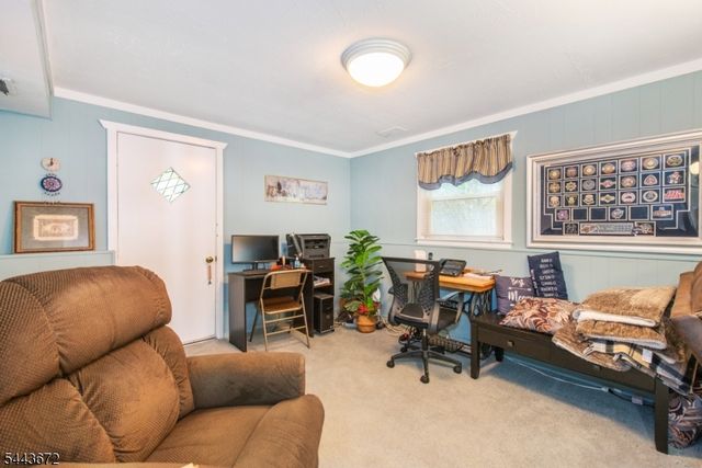 1 Midvale Ave, Fairfield Twp., NJ 07004