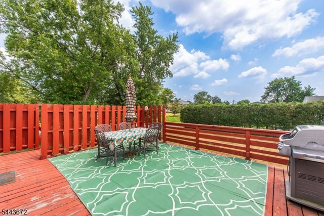 1 Midvale Ave, Fairfield Twp., NJ 07004