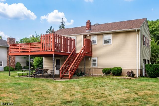 1 Midvale Ave, Fairfield Twp., NJ 07004
