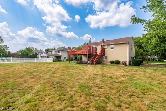 1 Midvale Ave, Fairfield Twp., NJ 07004