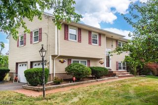 1 Midvale Ave, Fairfield Twp., NJ 07004