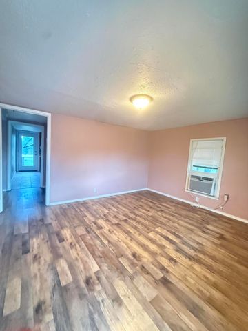 201 W Avenue W, San Angelo, TX 76903