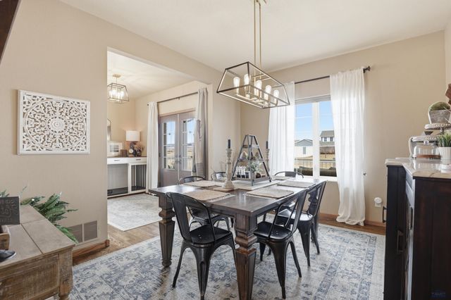 15742 GOLDEN VALLEY DR, Piedmont, SD 57769