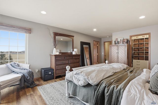 15742 GOLDEN VALLEY DR, Piedmont, SD 57769