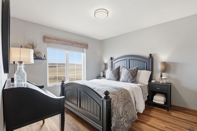 15742 GOLDEN VALLEY DR, Piedmont, SD 57769