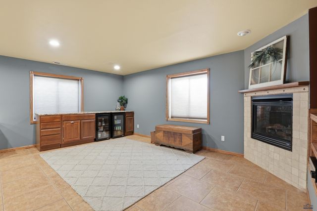 15742 GOLDEN VALLEY DR, Piedmont, SD 57769