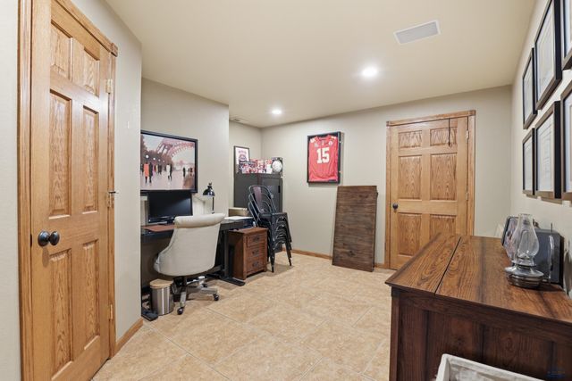 15742 GOLDEN VALLEY DR, Piedmont, SD 57769