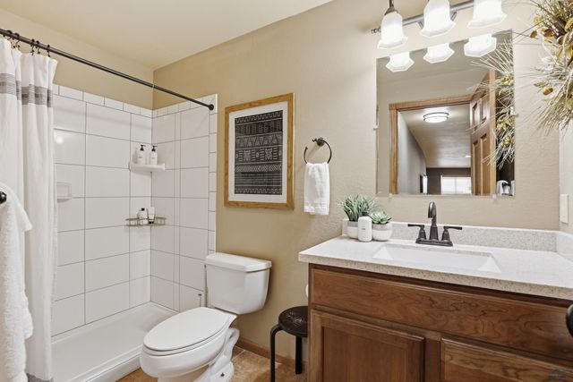 15742 GOLDEN VALLEY DR, Piedmont, SD 57769