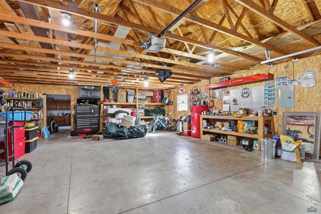 15742 GOLDEN VALLEY DR, Piedmont, SD 57769