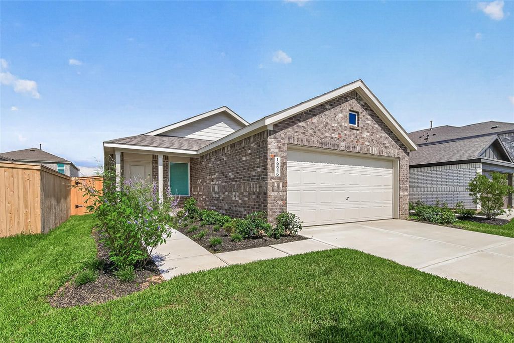 16846 Spotted Oak Drive, Hockley, TX 77447