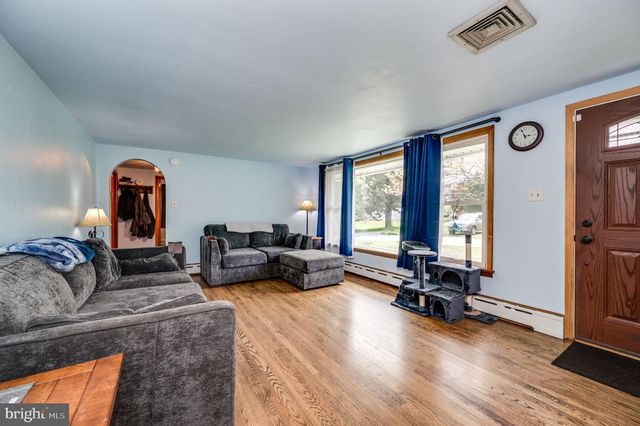 291 WATSON AVE, Coatesville, PA 19320