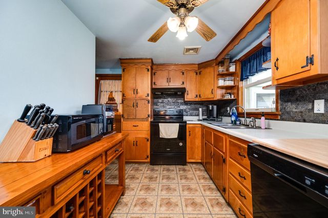 291 WATSON AVE, Coatesville, PA 19320