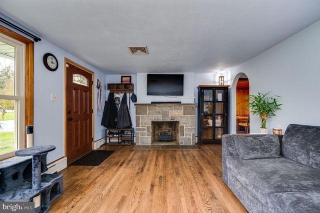 291 WATSON AVE, Coatesville, PA 19320