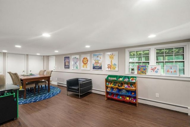 258 Edgell Rd, Framingham, MA 01701