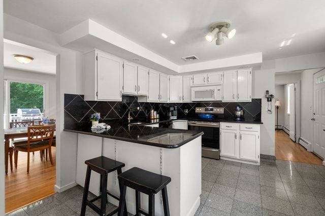 258 Edgell Rd, Framingham, MA 01701