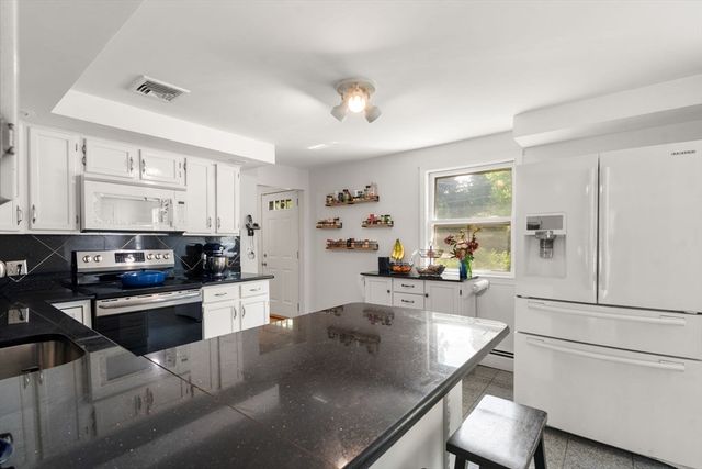 258 Edgell Rd, Framingham, MA 01701