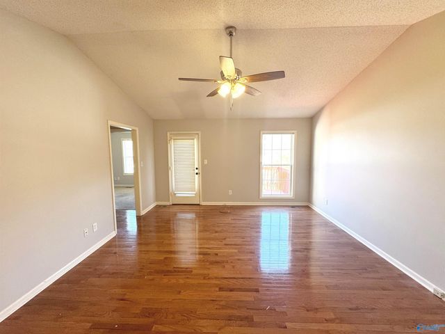 193 Hollington Drive, Huntsville, AL 35811