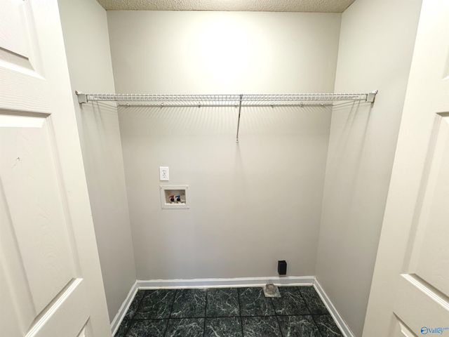 193 Hollington Drive, Huntsville, AL 35811