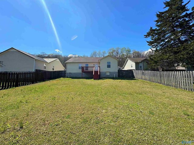 193 Hollington Drive, Huntsville, AL 35811