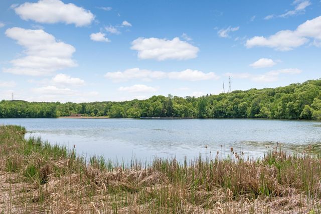 1077 Century Avenue S, Maplewood, MN 55119