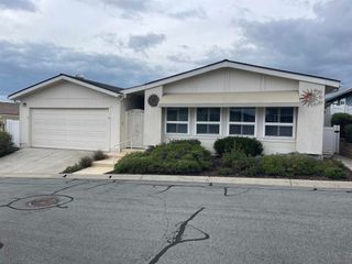 630 Via Columbia, Vista, CA 92081