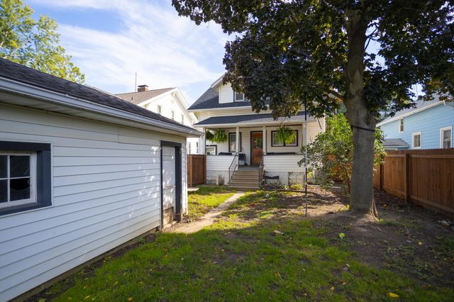 805 E Exchange Street, Owosso, MI 48867