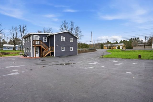 733 Mercer Rd, Beaver, PA 15010