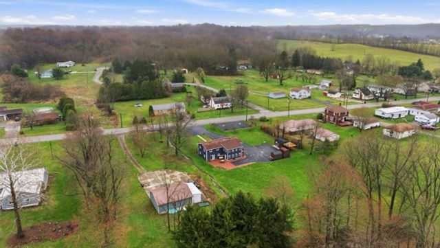 733 Mercer Rd, Beaver, PA 15010