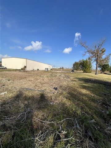 335 W College Street, Lake Charles, LA 70605