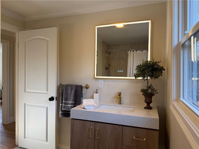 199 FIRST Avenue, East Greenwich, RI 02818