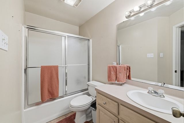 1825 Lois St, Kerrville, TX 78028