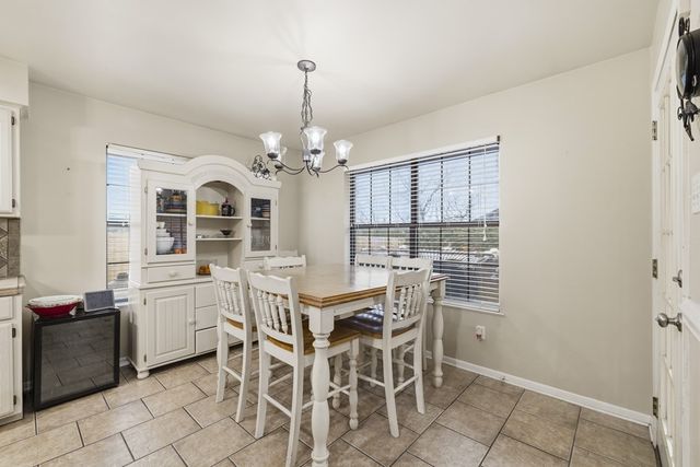 1825 Lois St, Kerrville, TX 78028