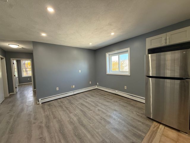 140 Meridian St. 3, Boston, MA 02128