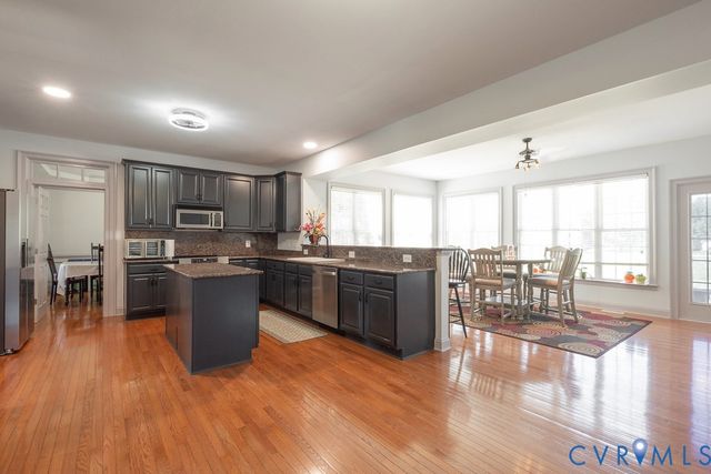10510 Staples Mill Rd, Glen Allen, VA 23060