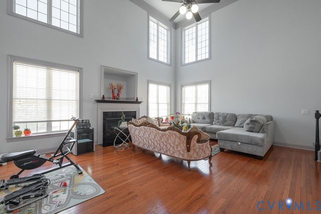 10510 Staples Mill Rd, Glen Allen, VA 23060