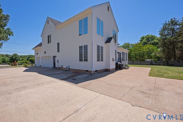 10510 Staples Mill Rd, Glen Allen, VA 23060