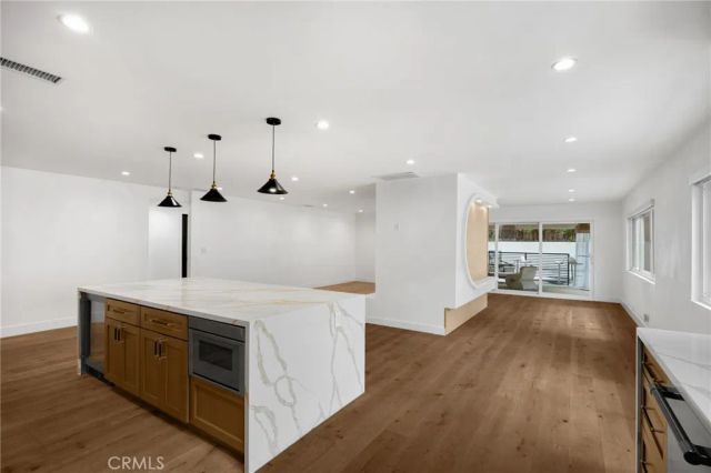 4656 Greenbush, Sherman Oaks, CA 91423