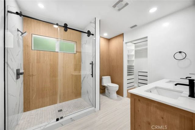 4656 Greenbush, Sherman Oaks, CA 91423