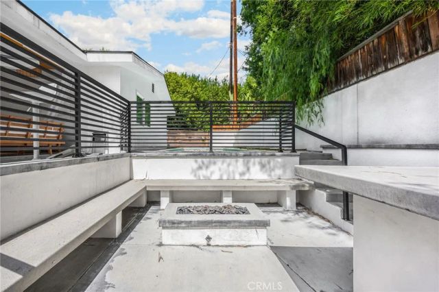 4656 Greenbush, Sherman Oaks, CA 91423