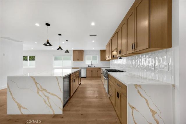 4656 Greenbush, Sherman Oaks, CA 91423