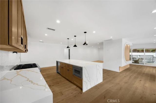 4656 Greenbush, Sherman Oaks, CA 91423