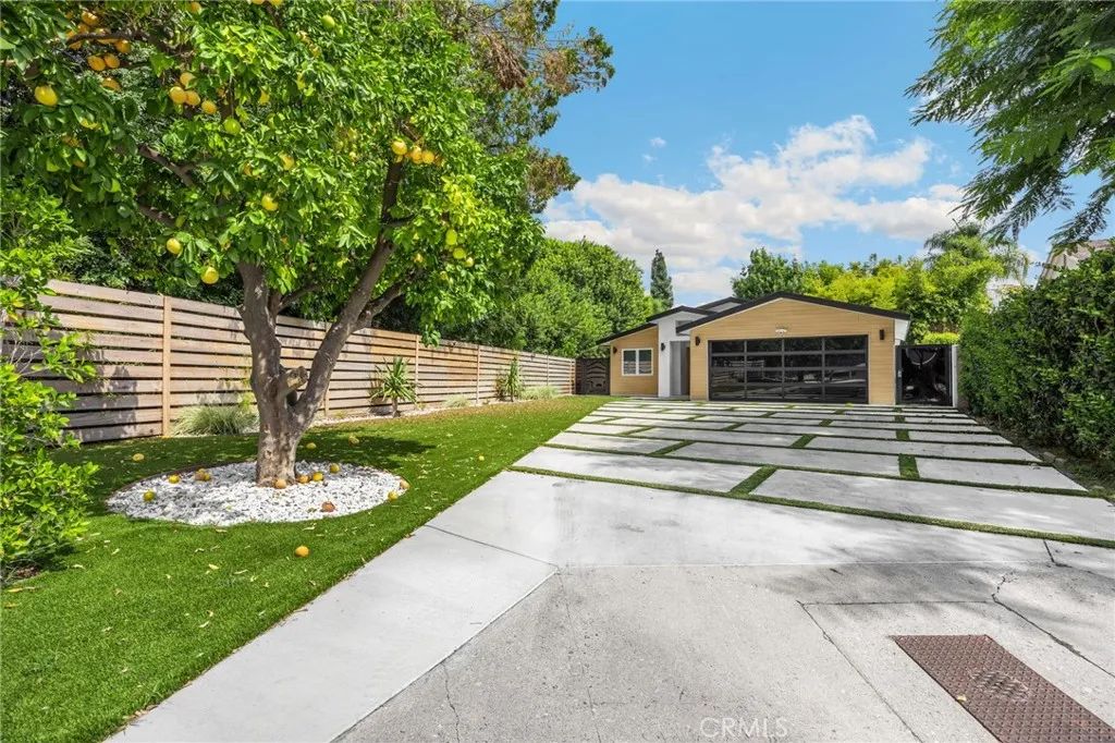 4656 Greenbush, Sherman Oaks, CA 91423