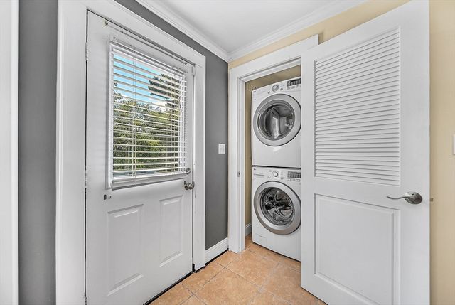 32 Copley St 2, Cambridge, MA 02138