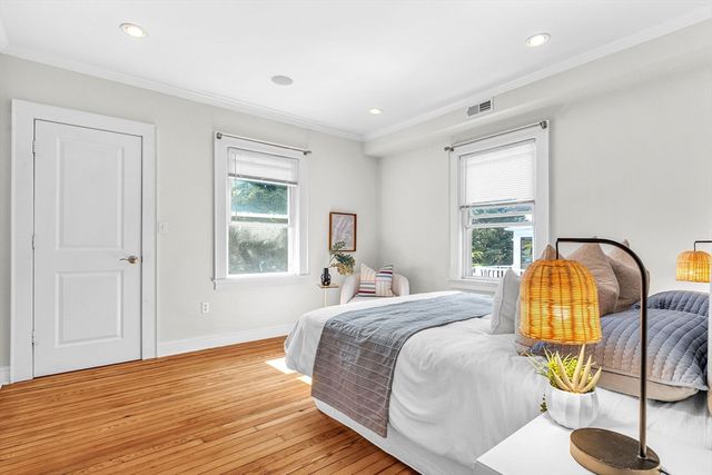 32 Copley St 2, Cambridge, MA 02138