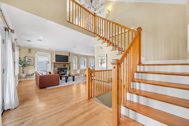 32 Copley St 2, Cambridge, MA 02138