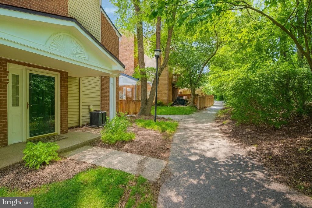 4165 CHURCHMAN WAY, Woodbridge, VA 22192